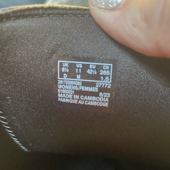 Beautiful for Fall! Chocolate brown Clark’s boots. - Picture 3 of 4